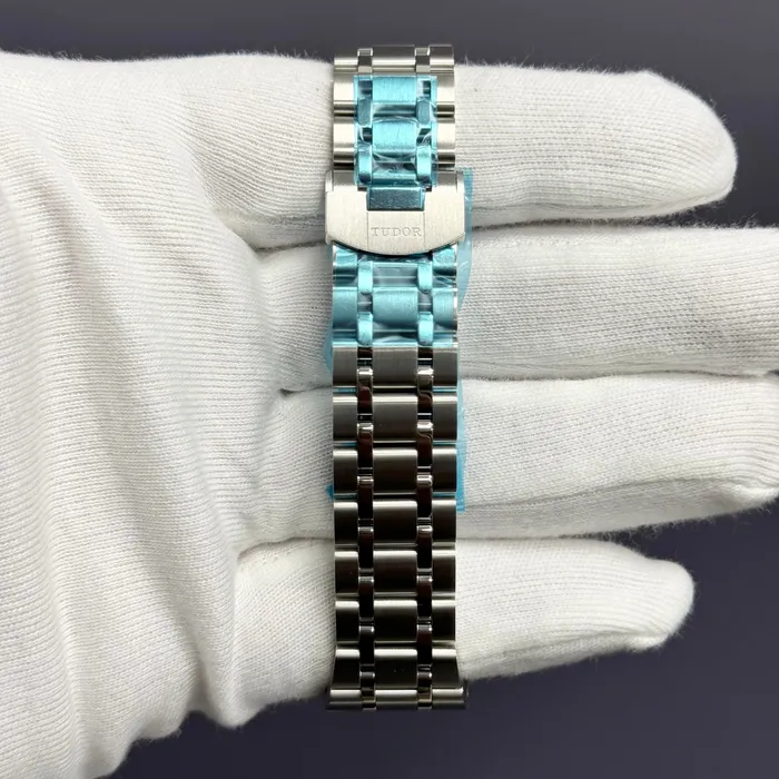 Tudor Royal 41mm Stainless Steel Silver Dial Watch Ref 28600 Happy Jewelers Bracelets