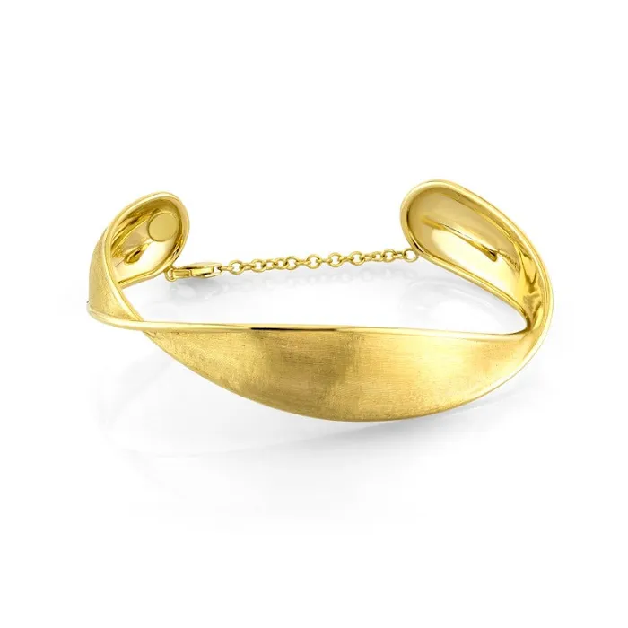 Rings Classic Creations 18kt Yellow Gold Twist Satin Bangle